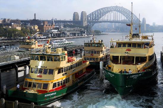 Manly Ferry - Wharf #3 http://media-cdn.tripadvisor.com/media/photo-s/02/7f/89/90/circular-quay-sydney.jpg